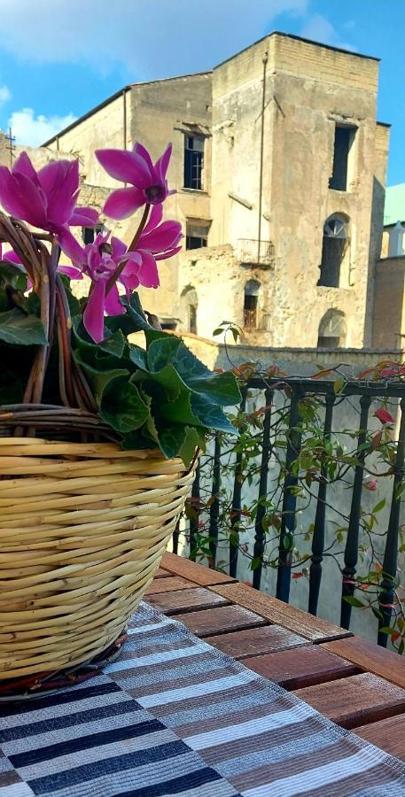 Il Balcone Di Carmine Apartment Napoli Bagian luar foto